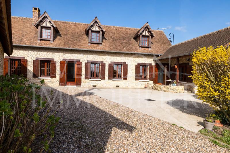 Maison - 154 m² - 5 pièces