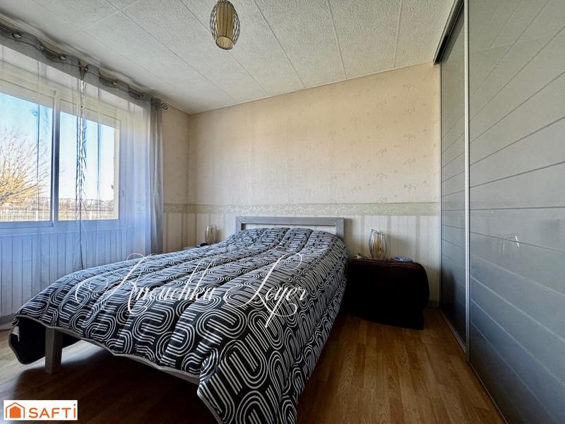 Maison - 292 m² - 9 pièces