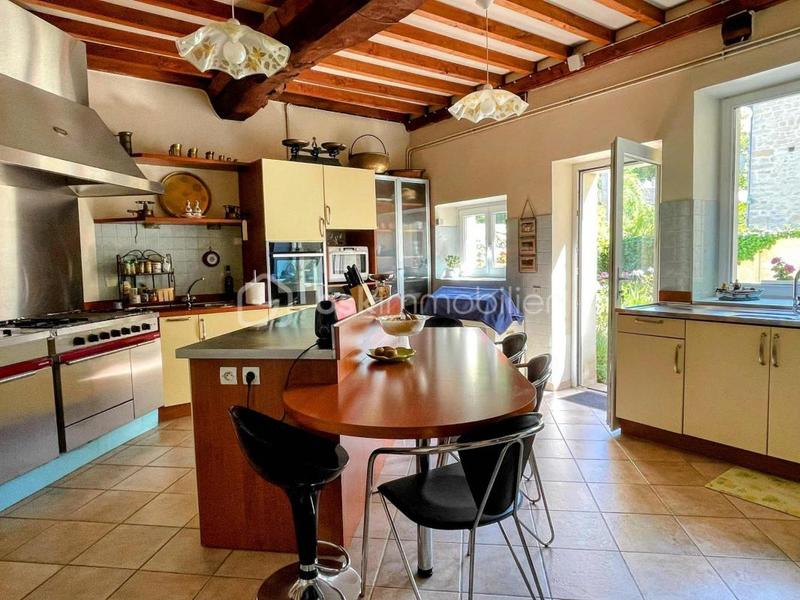 Maison ancienne - 299 m² - 10 pièces