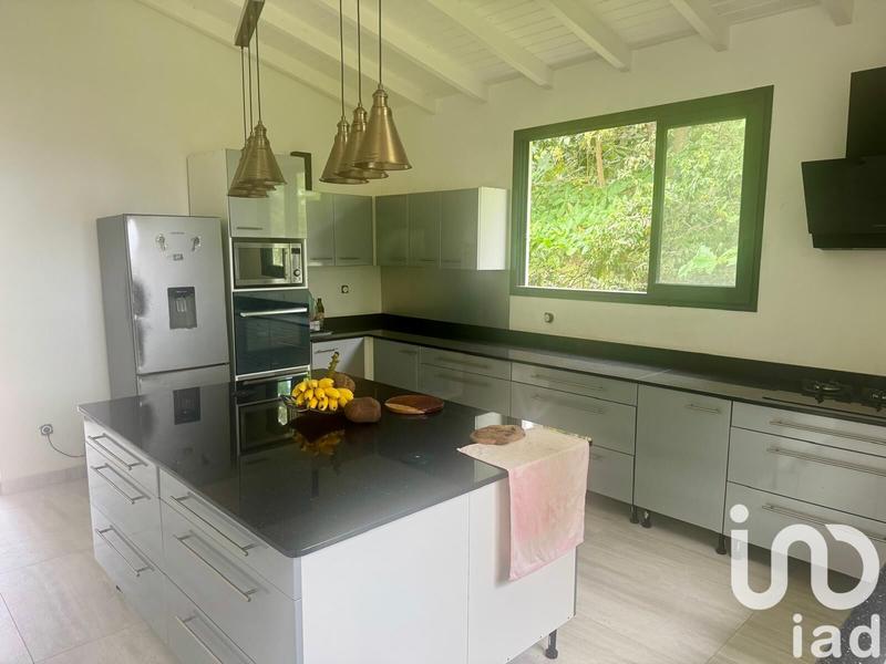 Maison - 200 m² - 4 pièces