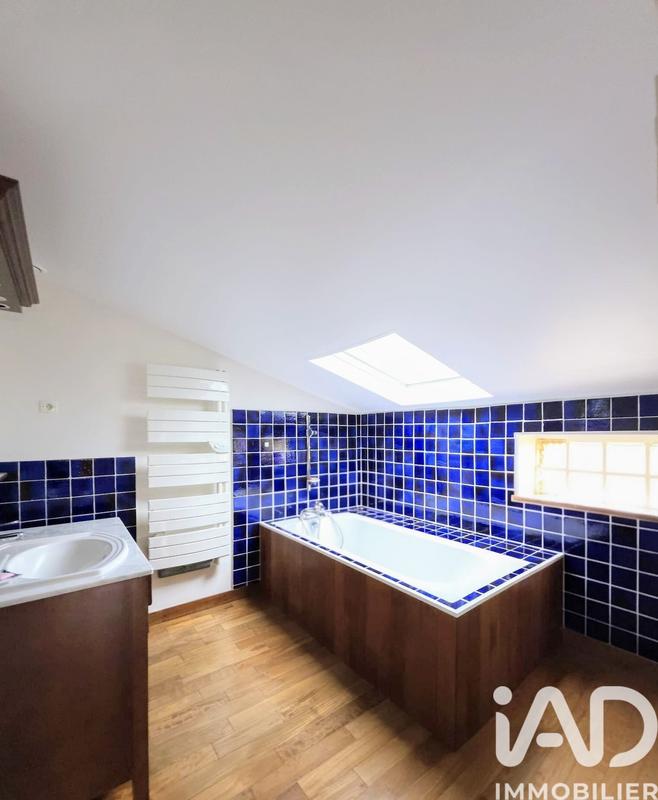 Maison - 92 m² - 4 pièces