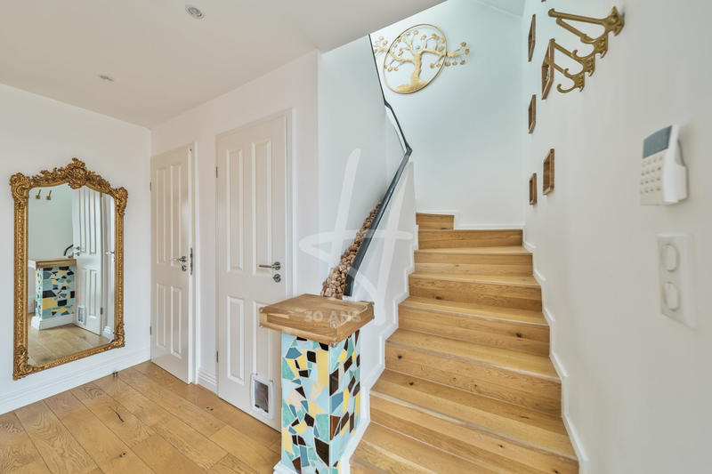 Maison - 158 m² - 7 pièces