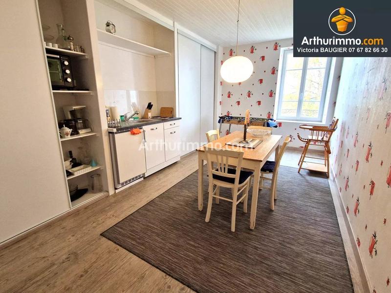 Maison - 252 m² - 10 pièces