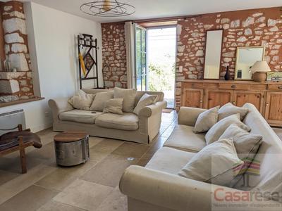 Maison - 160 m² - 8 pièces