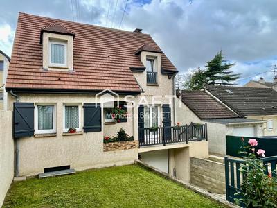 Maison - 100 m² - 5 pièces