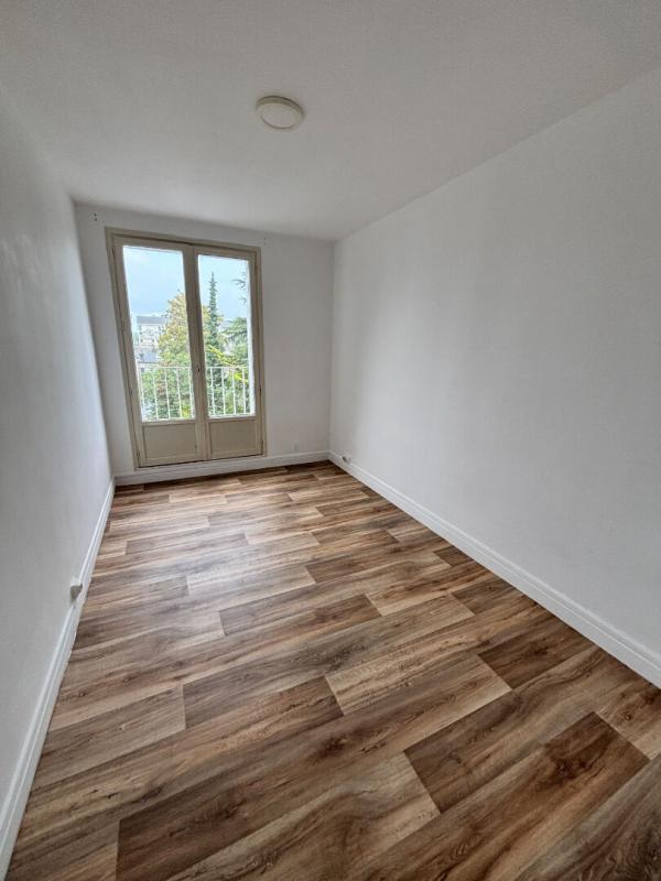 Appartement - 81 m² - 4 pièces