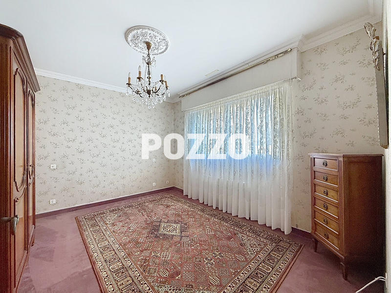 Maison - 121 m² - 5 pièces