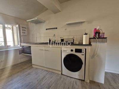 Immeuble - 104 m² - 6 pièces