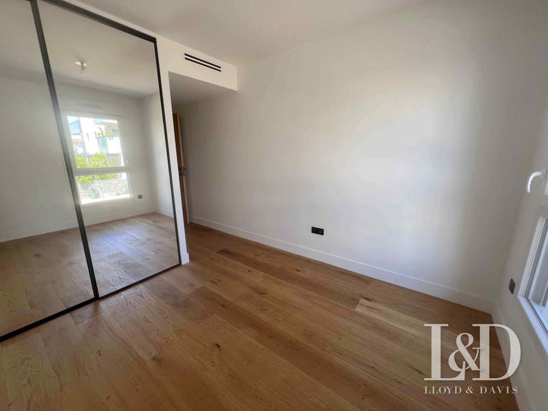 Appartement - 85 m² - 3 pièces