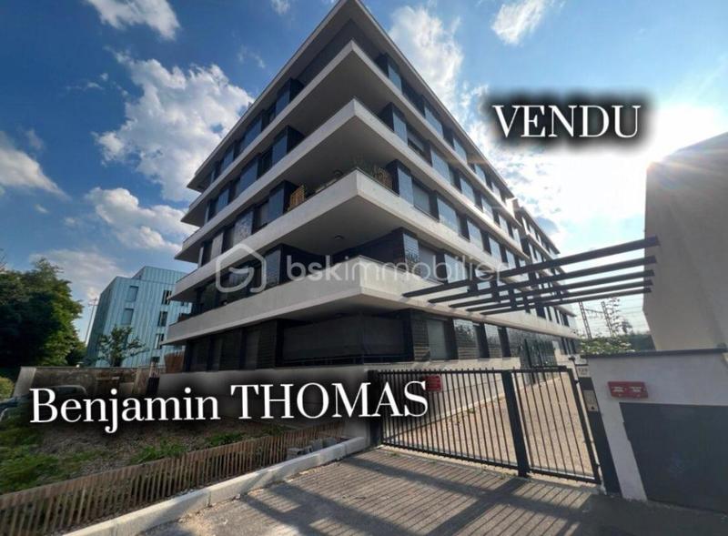 Studio - 32 m² - 1 pièce