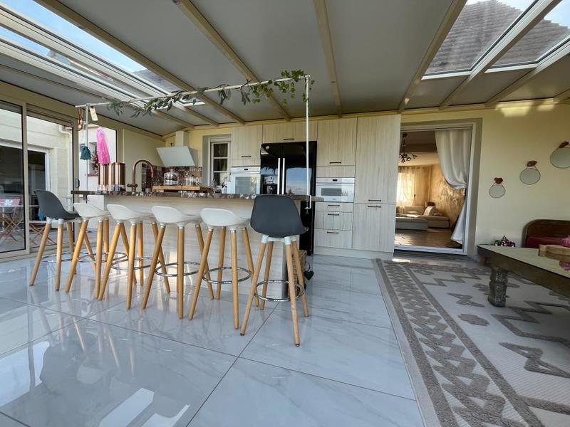 Maison - 170 m² - 5 pièces