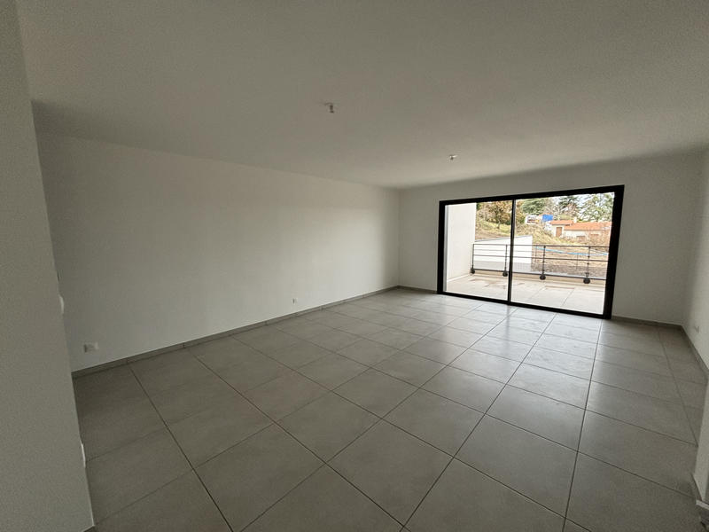 Appartement - 77 m² - 3 pièces