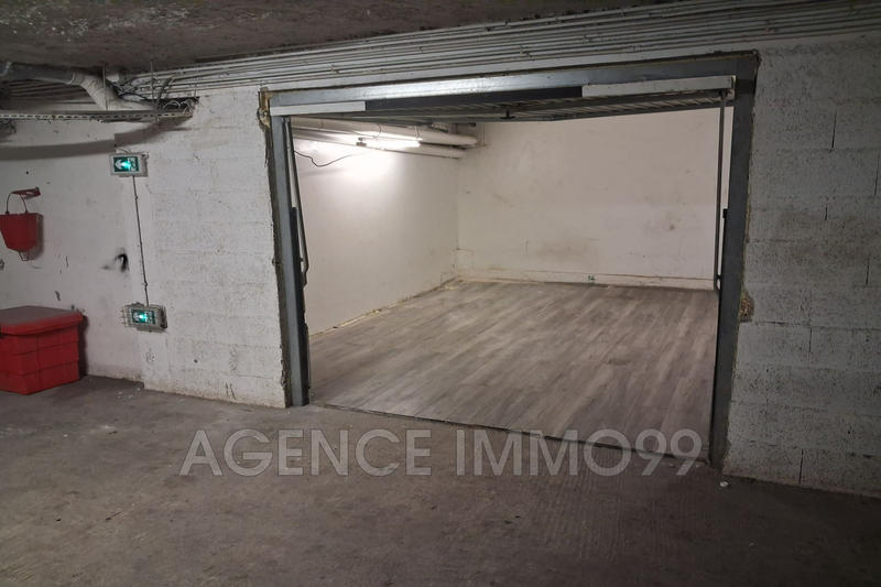 Parking / Garage - 22 m²