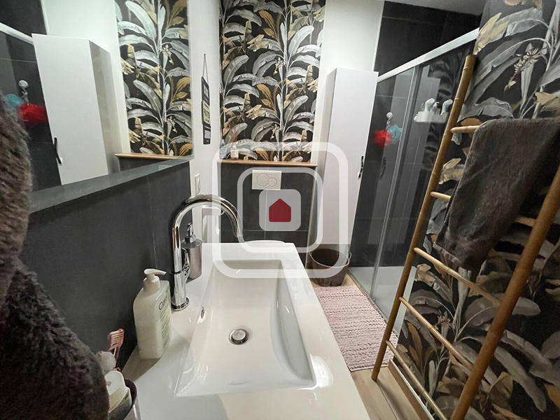 Maison - 104 m² - 5 pièces