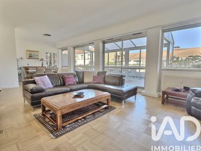 Appartement - 143 m² - 5 pièces