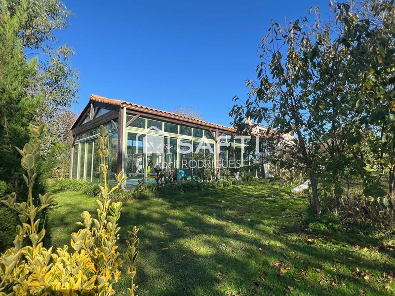Maison - 144 m² - 7 pièces