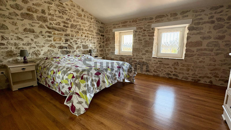 Maison de village - 112 m² - 4 pièces