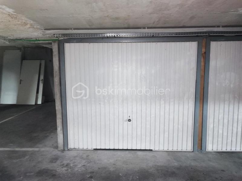 Garage - 12 m²