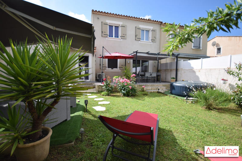 Maison traditionnelle - 85 m² - 4 pièces