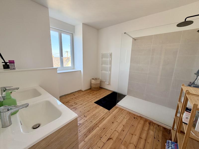 Maison ancienne - 122 m² - 7 pièces