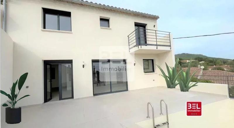 Villa - 147 m² - 8 pièces