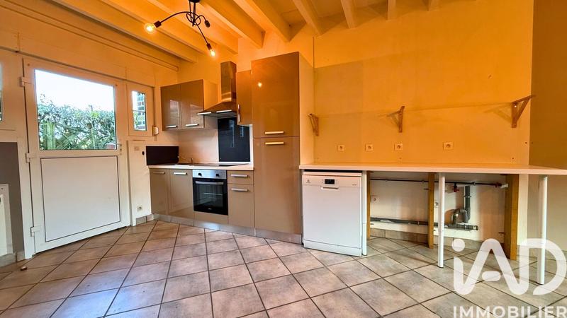 Maison - 196 m² - 9 pièces