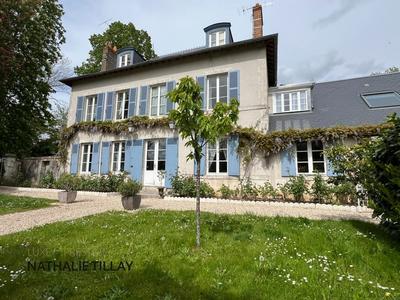 Propriété - 490 m² - 12 pièces