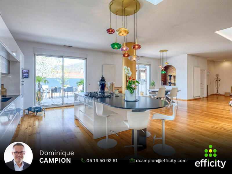 Appartement - 338 m² - 6 pièces