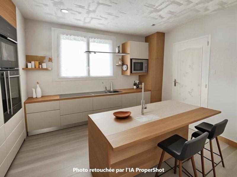 Maison - 90 m² - 5 pièces