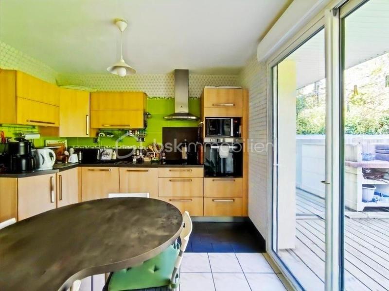 Maison - 98 m² - 5 pièces