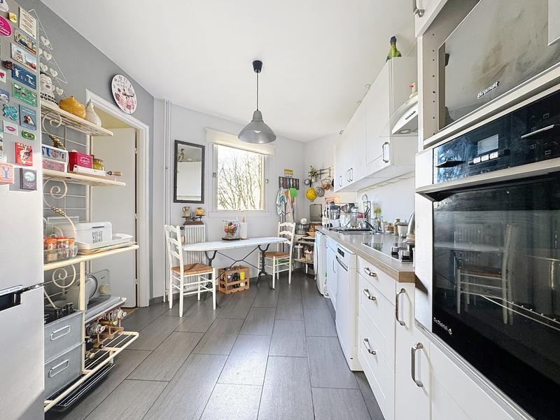 Appartement - 95 m² - 5 pièces