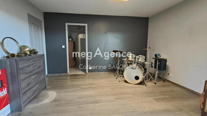 Maison traditionnelle - 212 m² - 8 pièces