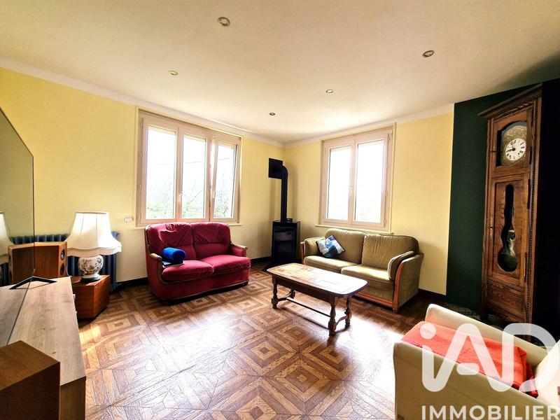 Maison - 94 m² - 5 pièces