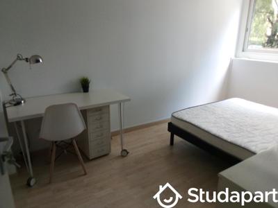 Chambre - 11 m² - 1 pièce