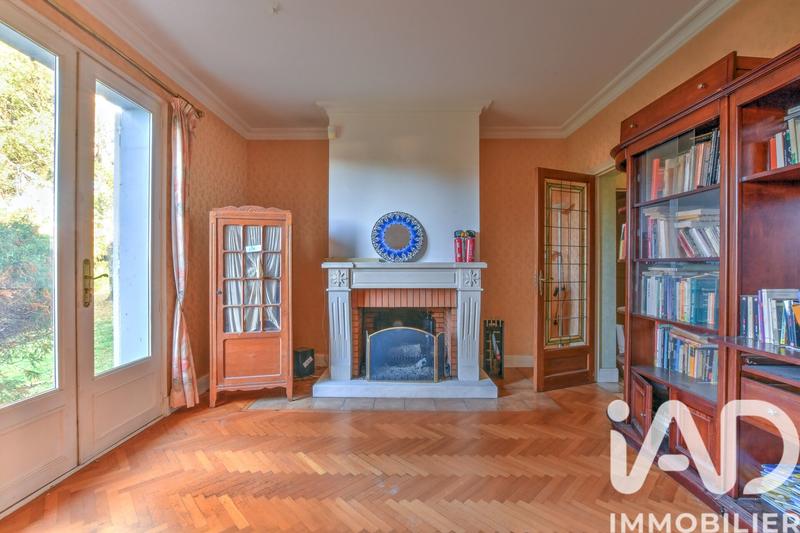 Maison - 284 m² - 9 pièces