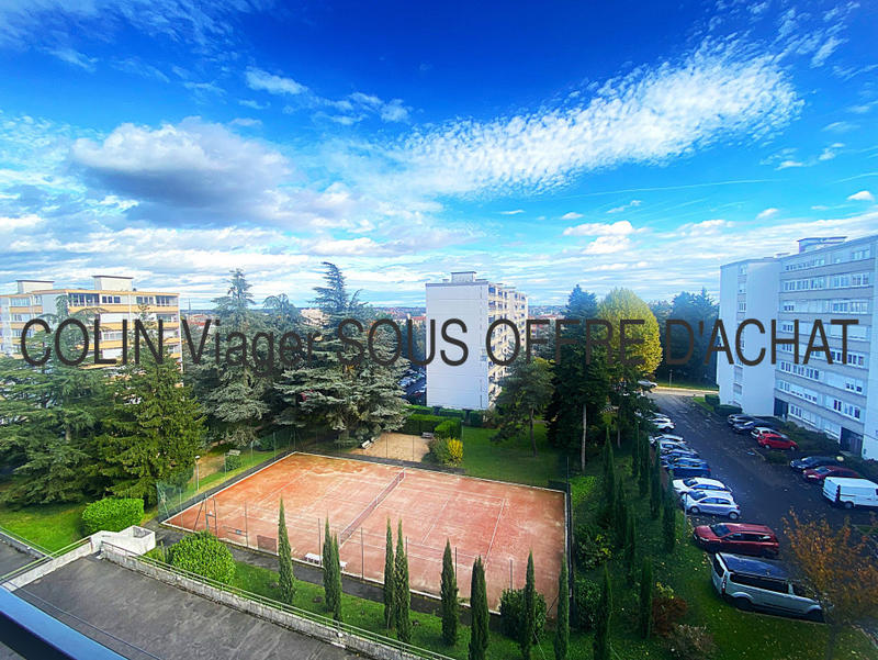 Appartement - 90 m² - 5 pièces