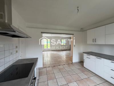 Maison - 90 m² - 4 pièces