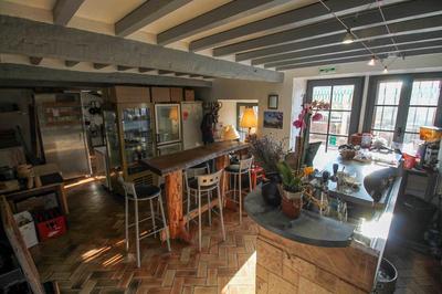 Local commercial - 159 m² - 8 pièces