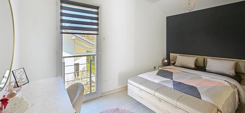 Maison - 170 m² - 7 pièces