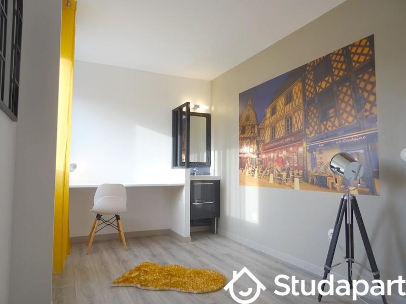 Chambre - 10 m² - 1 pièce