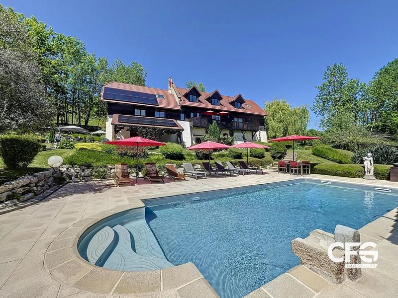 Propriété - 8 pièces