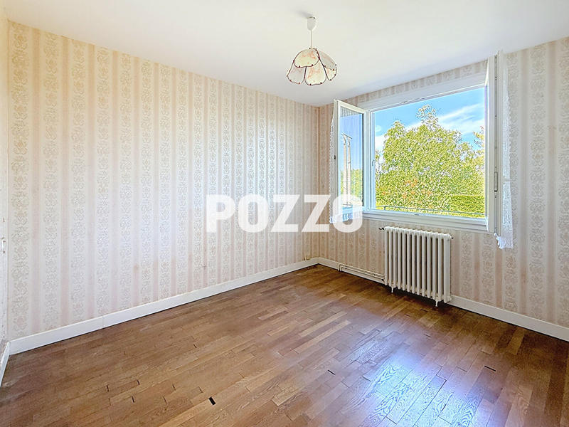 Maison - 95 m² - 5 pièces