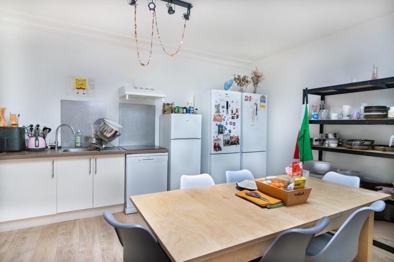 Maison traditionnelle - 216 m² - 11 pièces