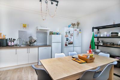 Maison traditionnelle - 216 m² - 11 pièces