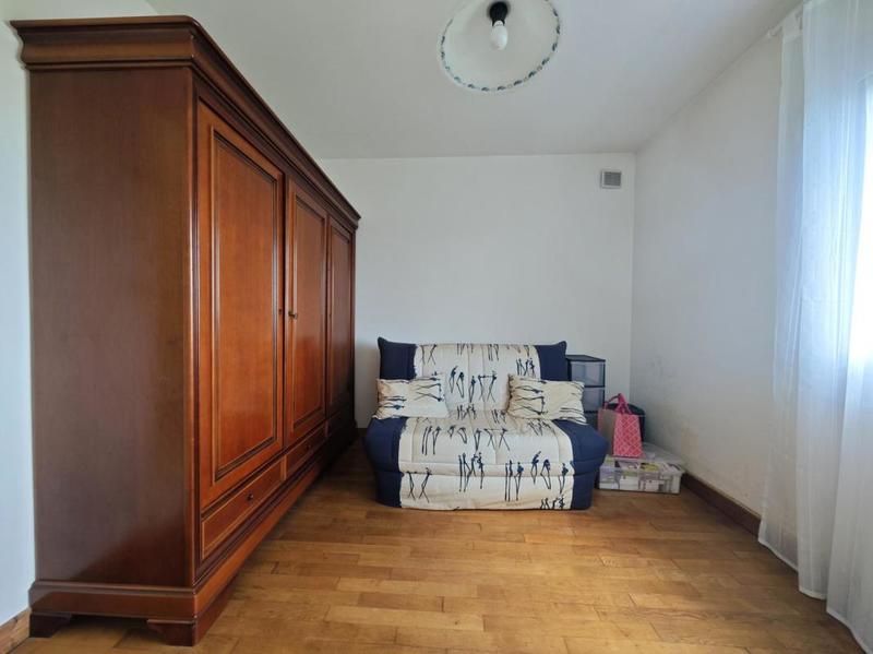 Maison - 205 m² - 8 pièces