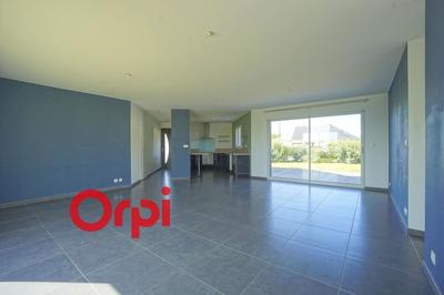 Maison - 106 m² - 4 pièces