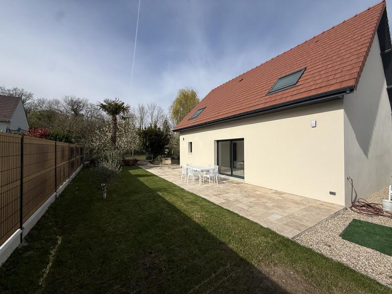 Maison traditionnelle - 130 m² - 6 pièces