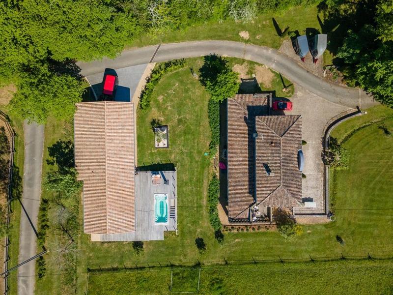 Demeure - 185 m² - 7 pièces