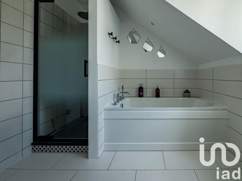 Maison - 146 m² - 6 pièces