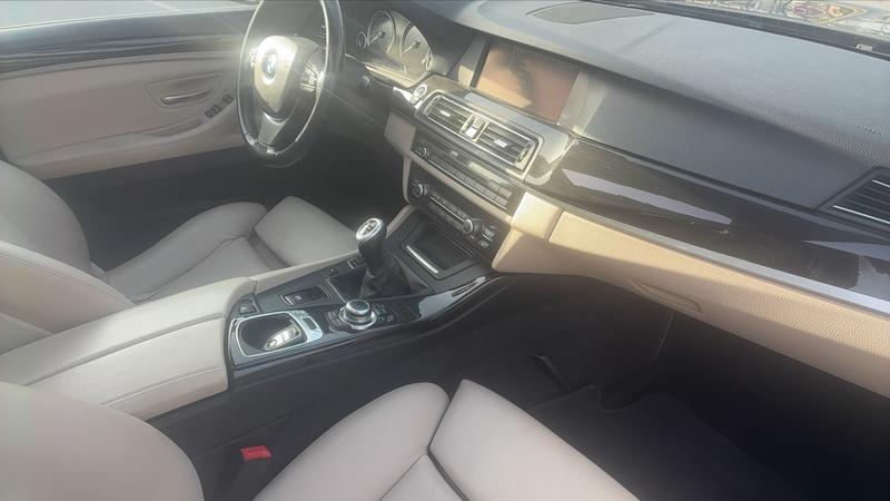 Bmw Série 5 Touring 528i 245 Exclusive